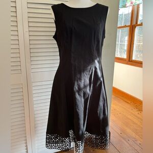 Donna Ricco Black Sleeveless Fit and Flare Dress with Laser-Cut Hem Size 14